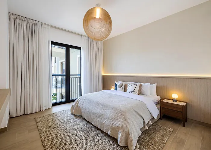 2Br Le Pont B3 Full Sea And Pool View